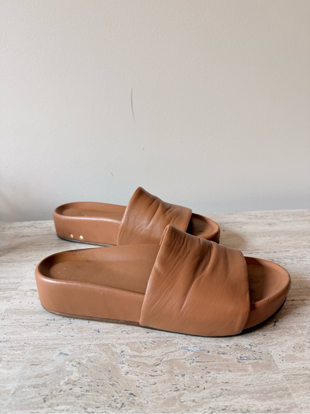 Beek Women’s Slip-On Slide Sandals in Tan Leather